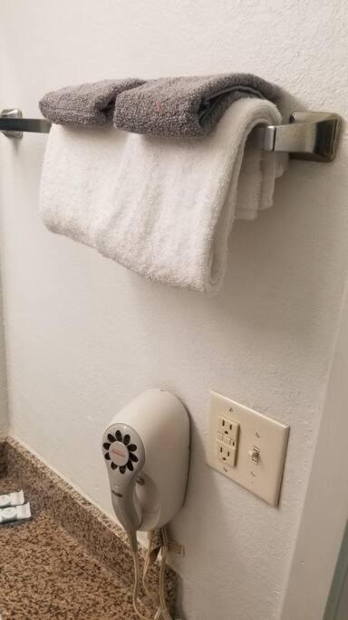 Hotel 2 Queens Beds Hotel Room 127 스틸워트 외부 사진