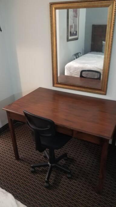 Hotel 2 Queens Beds Hotel Room 127 스틸워트 외부 사진