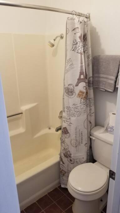 Hotel 2 Queens Beds Hotel Room 127 스틸워트 외부 사진